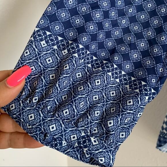 NYDJ Not Your Daughters Jeans Pintuck Blouse Geometric Blue Front Button Small - Picture 4 of 11